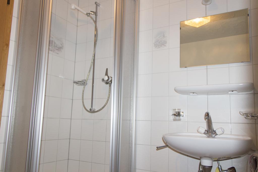 Apartment Etzel サース フェー 部屋 写真